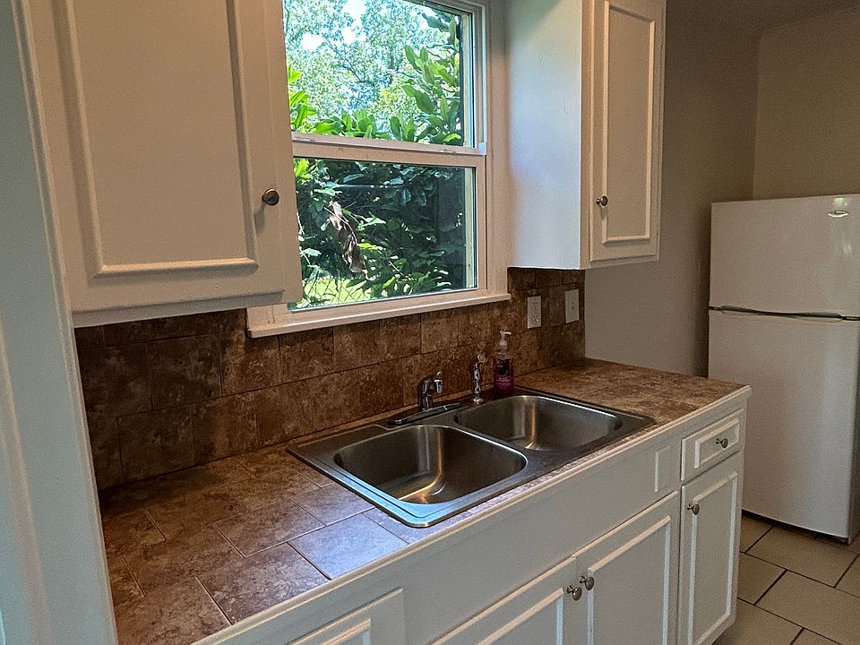 Another Kitchen shot with window over sink!