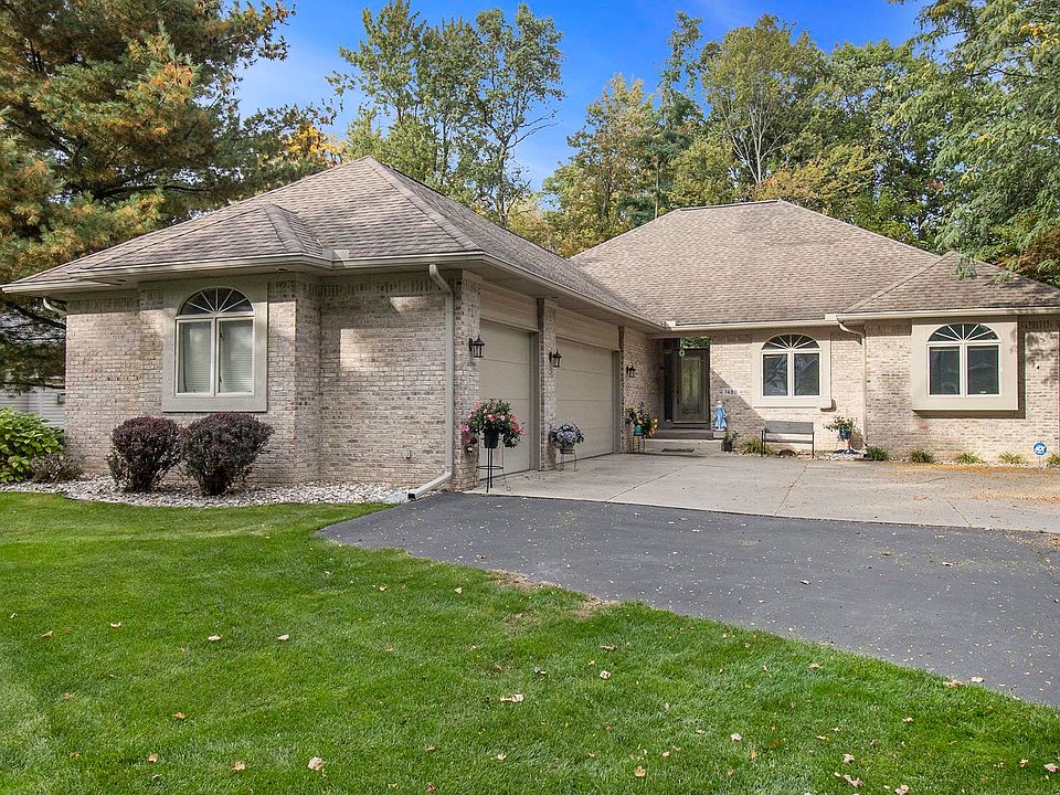 1st image of 7480 Majestic Woods Dr