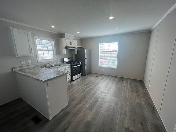 5th image of 28495 Joy Rd #1a3