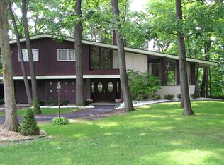 5117 Cedardale Ln, Flushing, MI 48433