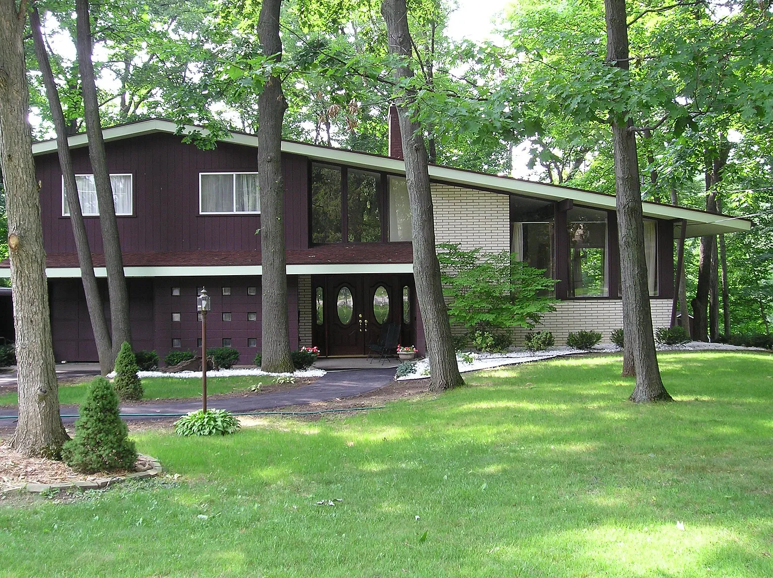 5117 Cedardale Ln photo 1