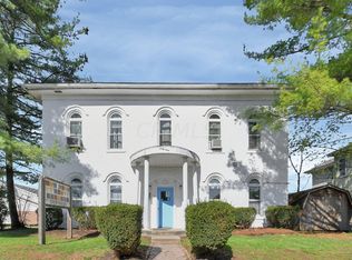 61 N Orchard St, Logan, OH 43138