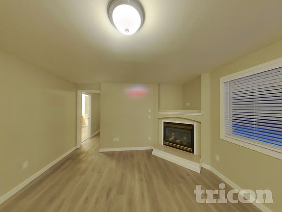 3rd image of 8423 175th St NE