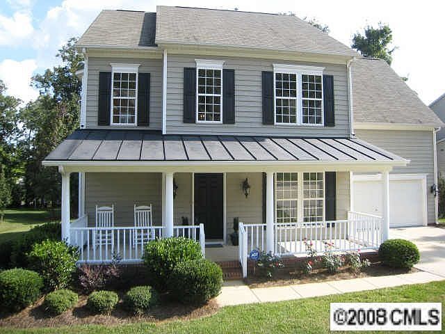 Lovely front  elevation with large spacious porch.
