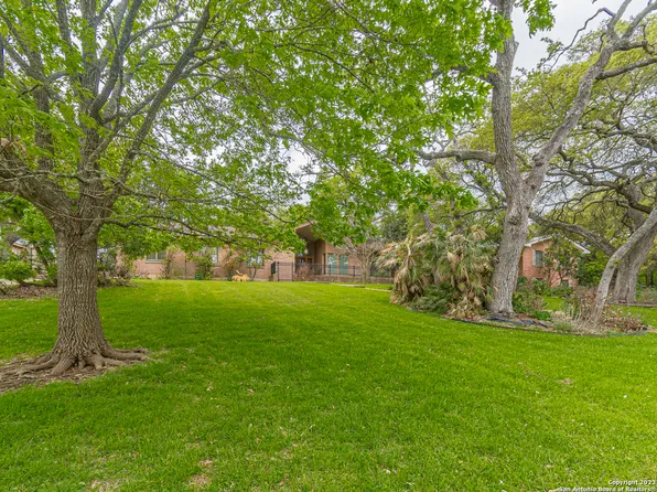 111 E Mimosa Circle, San Marcos, TX 78666