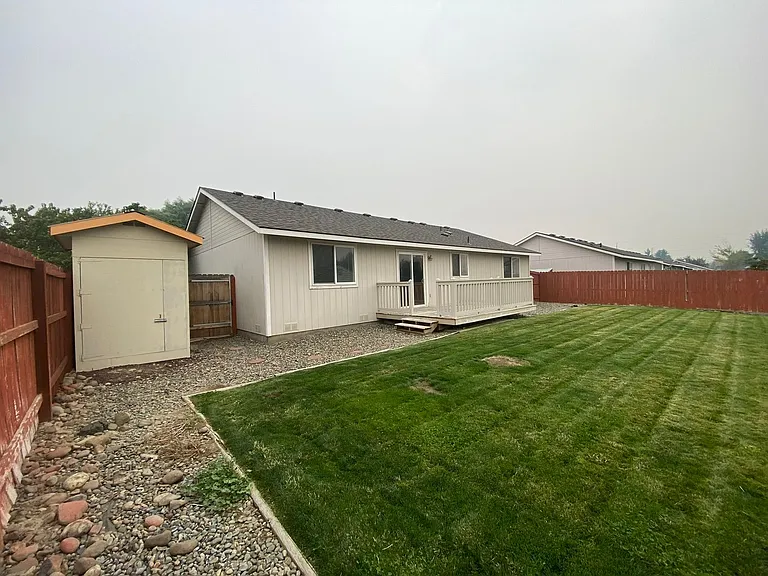 2217 N Abbey Glen Ct — Photo 31