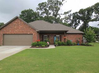 129 Rhodes Ln, Canton, MS 39046