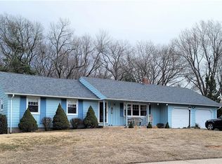 71 Whitehall Dr, East Hartford, CT 06118