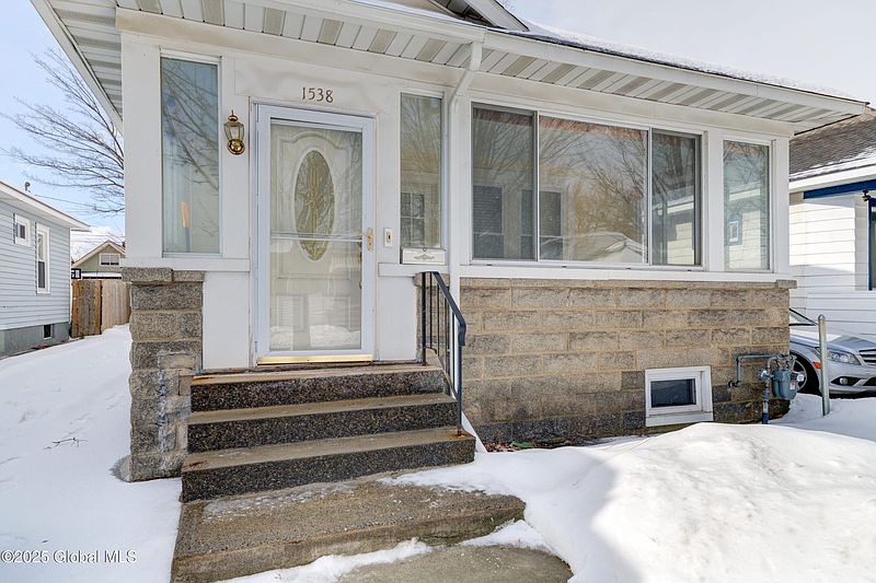 4th image of 1538 Rutgers Street