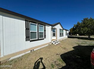 20908 E Deer Valley Ln, Mayer, AZ 86333