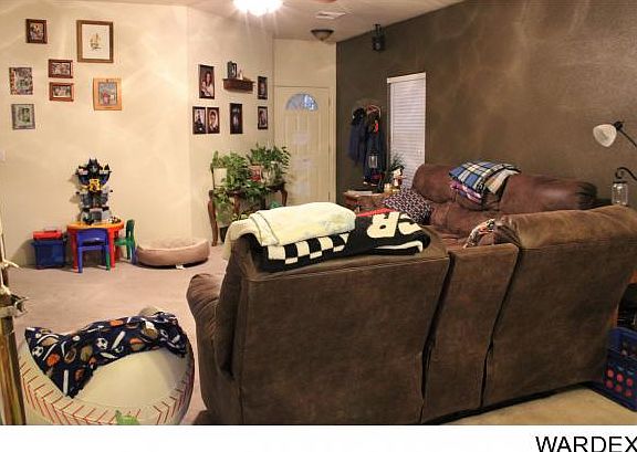 5th image of 2536 Chambers Ave