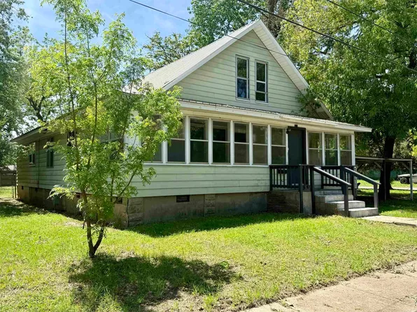 611 Filmore St, Clarksville, AR 72830