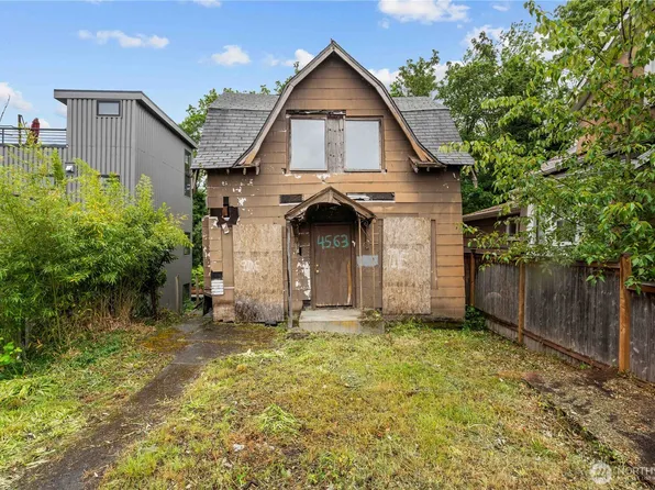 4563 33rd Avenue S, Seattle, WA 98118