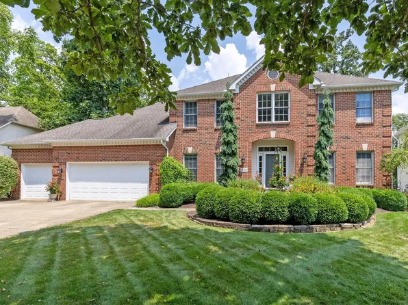 1028 Wake Dr, Westerville, OH 43082