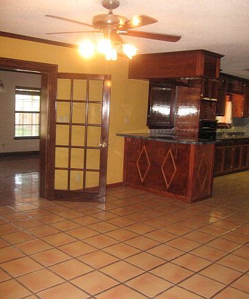 3rd image of 28 Shoreline Dr
