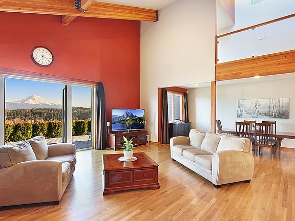 3rd image of 10702 177th Avenue Ct E