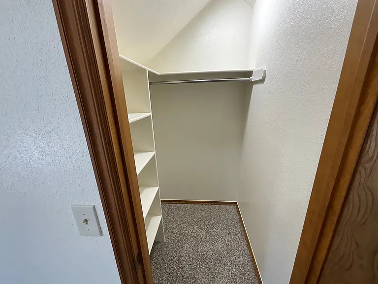 2750 N Midwest Blvd — Photo 30