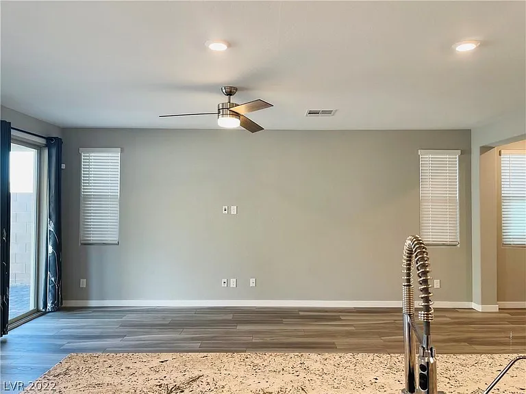 12364 Harbor Isle Ave — Photo 13