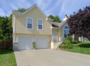 119 NE 113th St, Kansas City, MO 64155