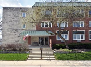 100 N Regency Dr E APT 103, Arlington Heights, IL 60004