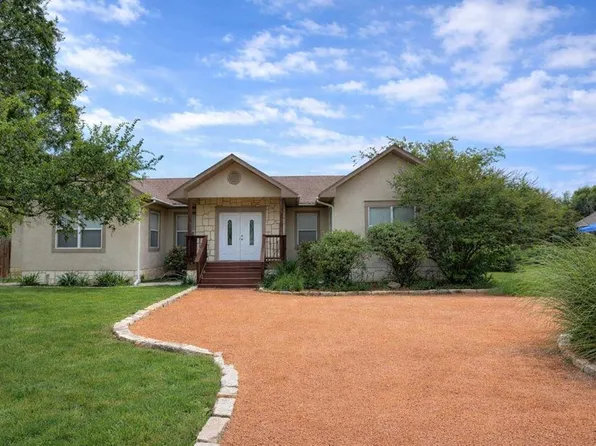 659 Town Creek Rd, Kerrville, TX 78028