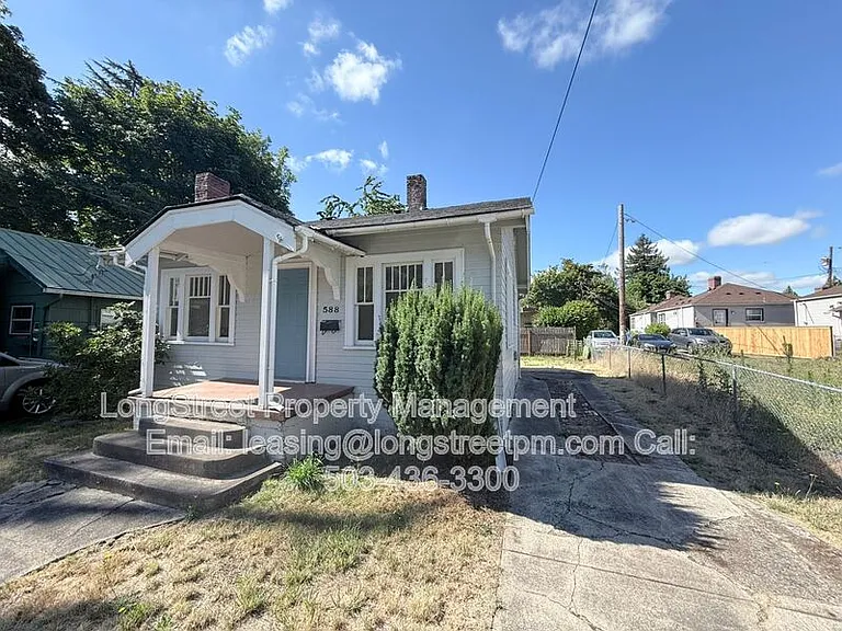 588 Knapps Pl NE — Photo 4