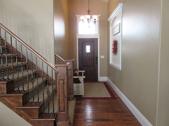 4th image of 2461 Lacebark Ln