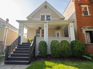 3721 W Eddy St, Chicago, IL 60618