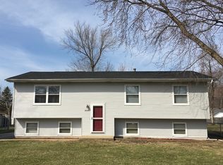 38338 N Wilson Ave, Beach Park, IL