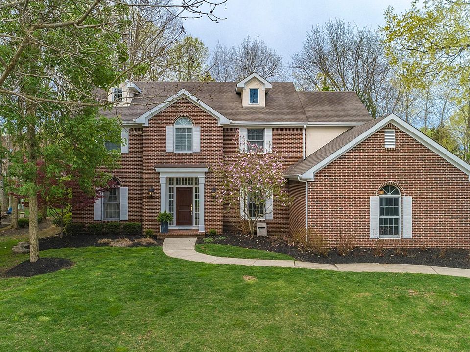 1st image of 7033 Willow Run Dr
