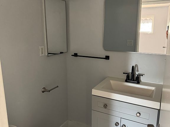 4th image of 281 S Madison Ave APT 107