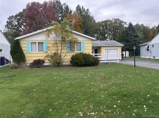 237 Coronation Dr, Amherst, NY 14226