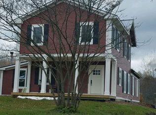 5577 Bartonville Rd, Belding, MI 48809