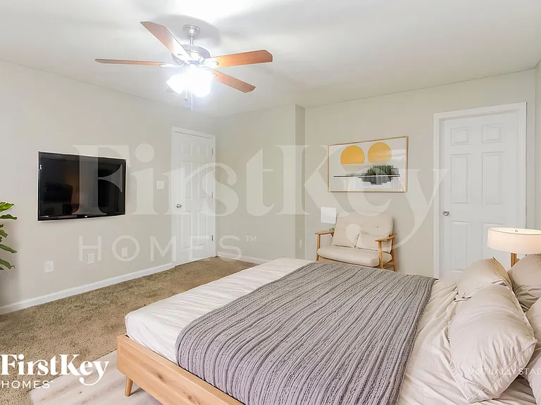 5204 Hodson Dr — Photo 9