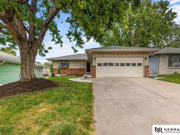 5226 Spruce St, Lincoln, NE 68516