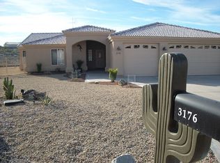 3176 Oakwood Dr, Lake Havasu City, AZ 86404