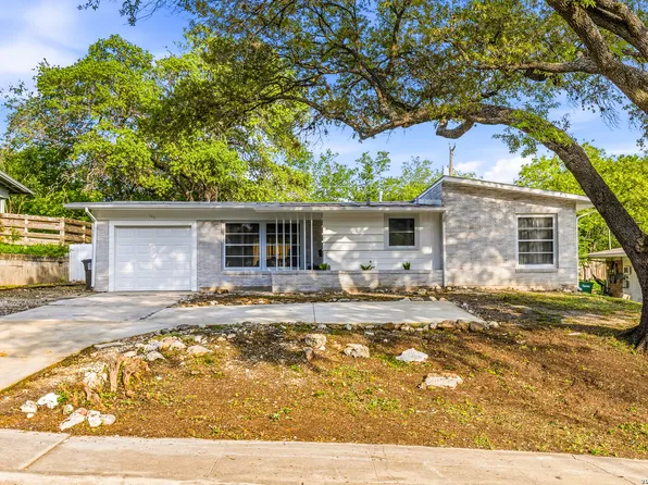 122 Green Meadow Blvd, San Antonio, TX 78213