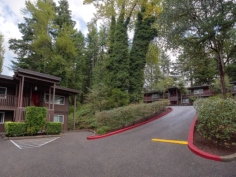 The Crossing Apartments — Photo 1