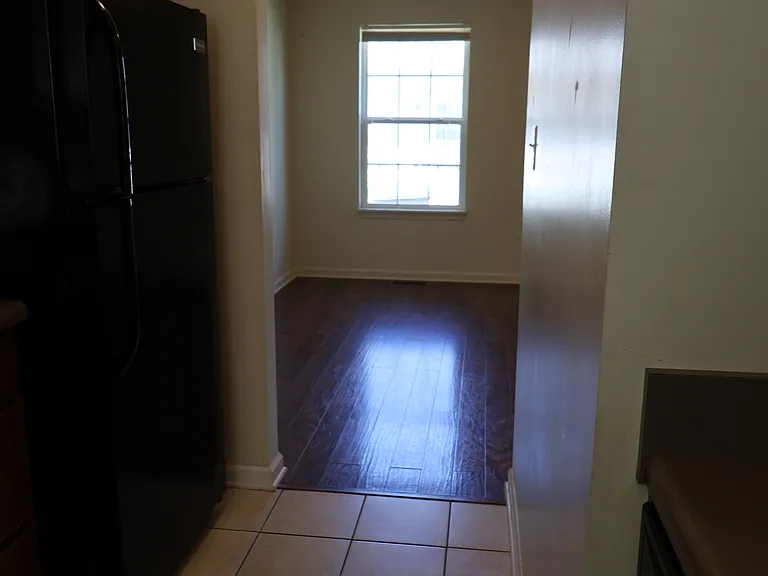 1427 Sycamore St #1 — Photo 15