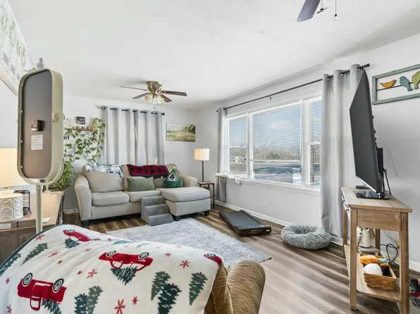 6852 State Hwy 13, Lampe, MO 65681