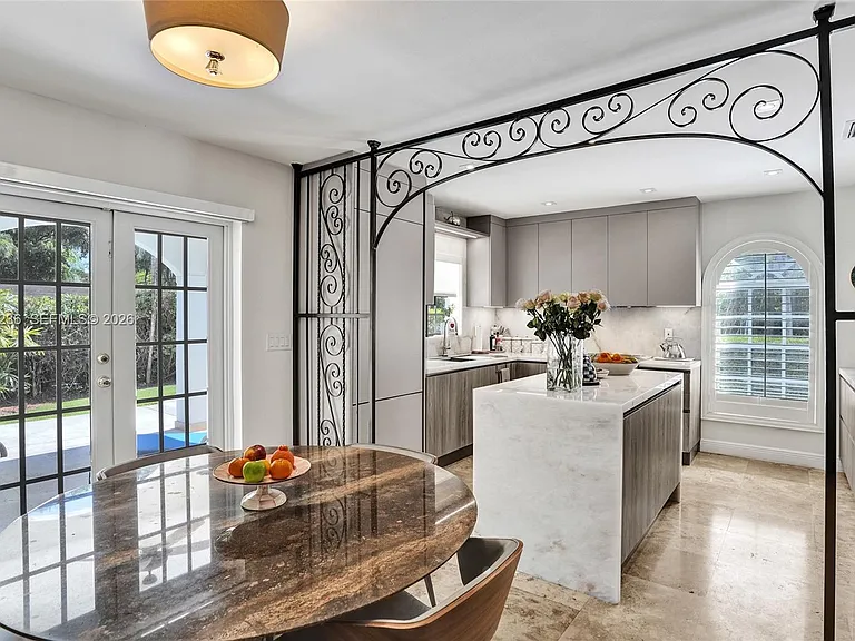 1534 Palancia Ave — Photo 14