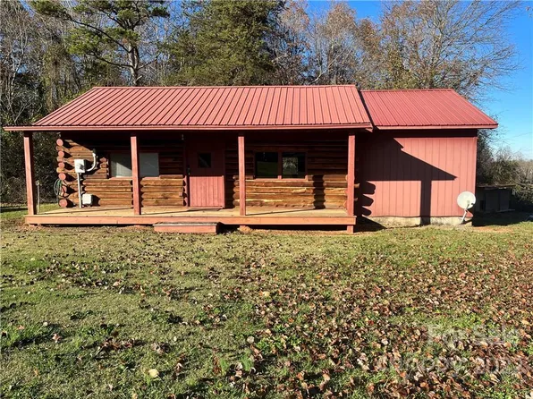 178 2nd St NE, Hildebran, NC 28637