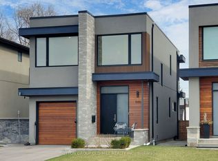 1086 Gardner Ave, Mississauga, ON L5E1B7