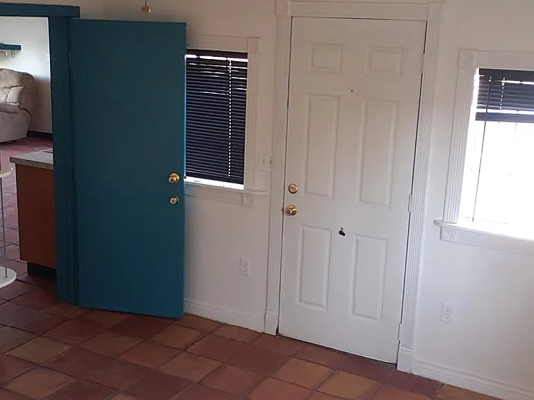1175 Cypress Ave #1/2 — Photo 6