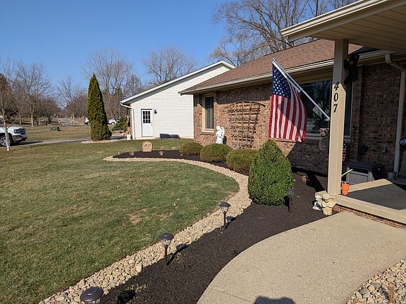 3rd image of 407 Sturbridge Dr