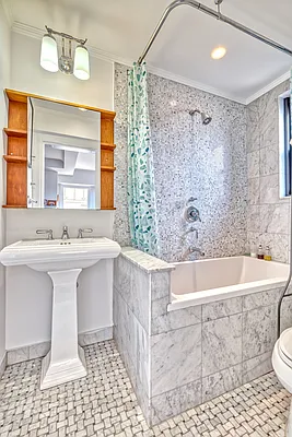 Rented by Platinum Properties | media 8