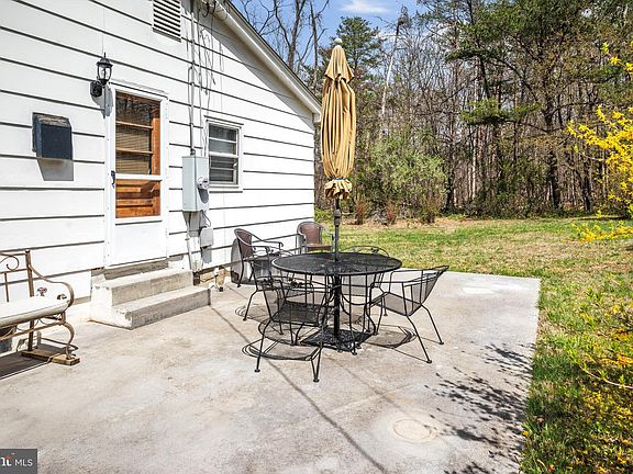 4th image of 1635 Rivermont Dr