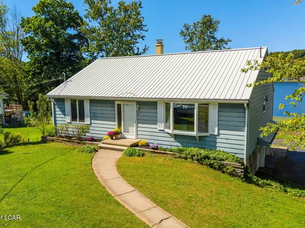 46 Lakeview Dr, Sweet Valley, PA 18656