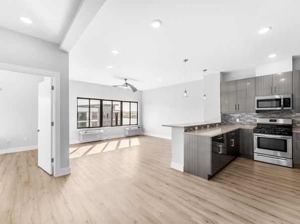 1 Flagship St APT 301