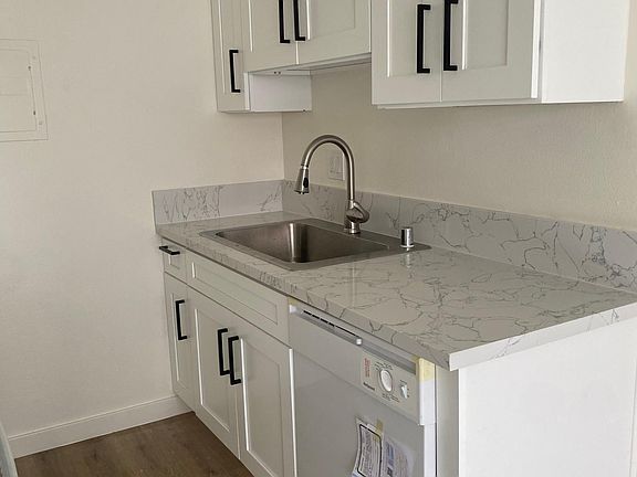 5th image of 10831 Fruitland Dr #208